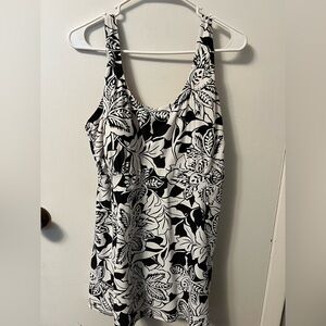 NWOT Size 22 Women’s Swim Dress